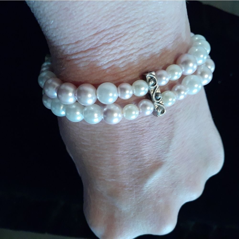 FAUX PINK & WHITE PEARL STRETCH BRACELET - Picture 5 of 5